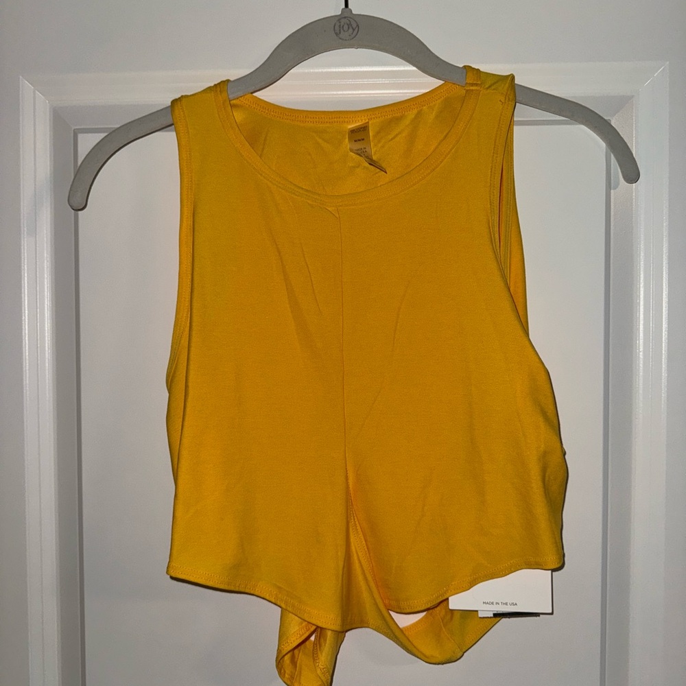 Beyond Yoga Yellow Sleeveless Women's Top